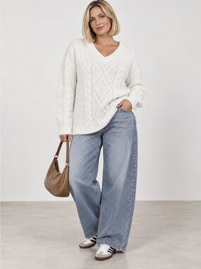 torrid Iight heather grey  Cable Knit V-Neck Sweater size 2X
